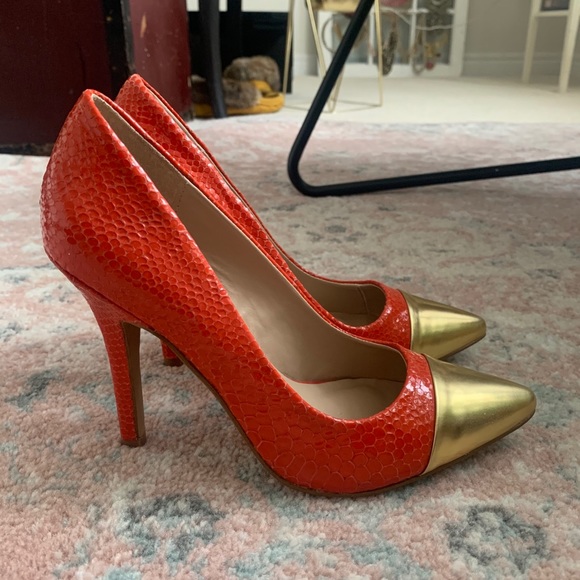 High Heels - Picture 2 of 3